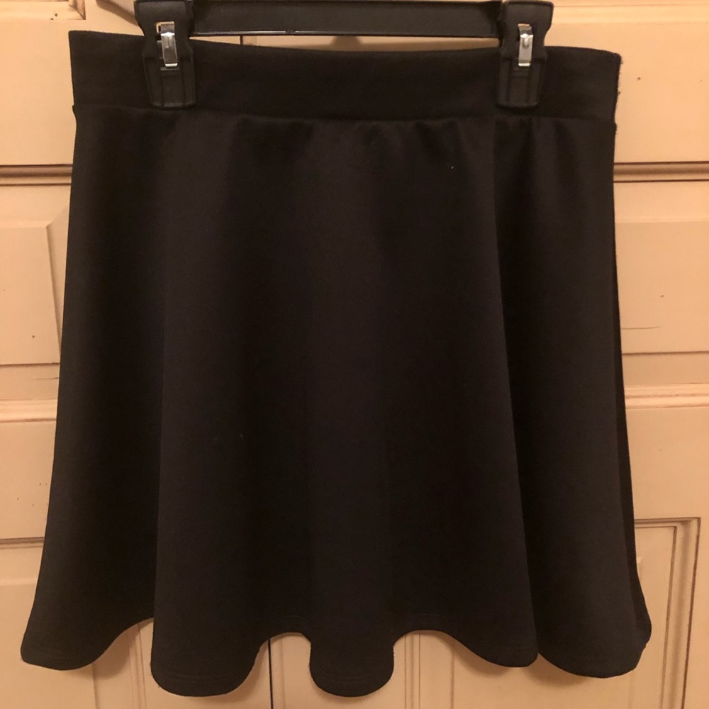 Black midi skirt